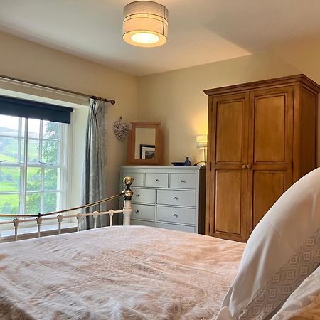 Plas Yn Yale With Mountain Views From All Windows Wrexham Eksteriør bilde