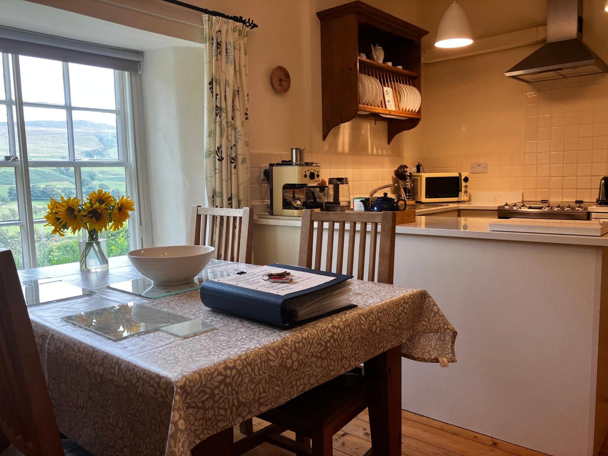 Plas Yn Yale With Mountain Views From All Windows Wrexham Eksteriør bilde